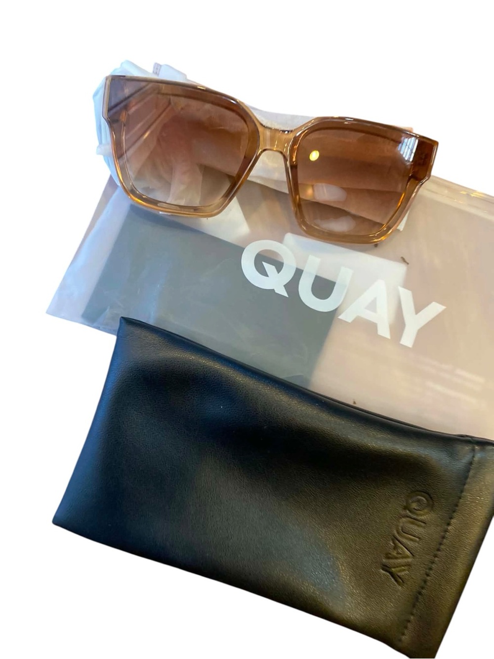 NWT Quay Sunglasses TAN